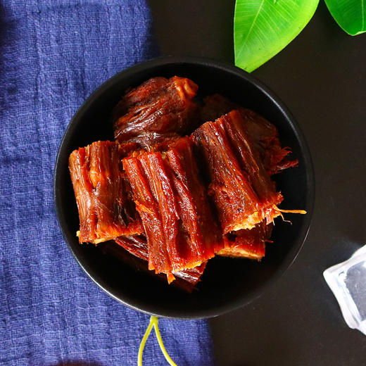 周小贱风干鸭脖烧烤味60g（8A) 商品图5