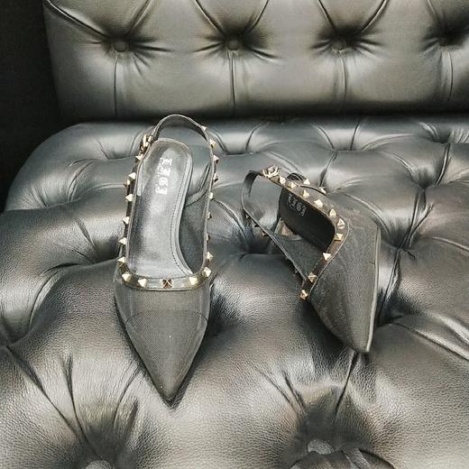 LFGJ 6611 网纱铆钉尖头细跟单鞋女 商品图1