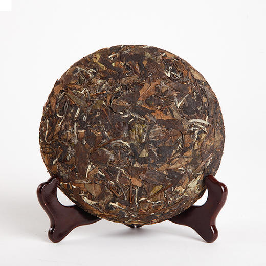 龙印·老白茶饼2010年寿眉357g  成箱规格：4提共28饼 商品图1