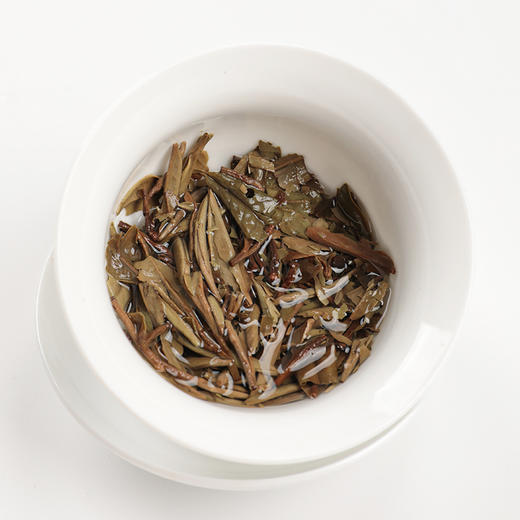 龙印·老白茶饼2010年白牡丹357g  成箱规格：4提共28饼 商品图3