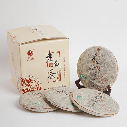 龙印·老白茶饼2010年白牡丹357g  成箱规格：4提共28饼 商品图4