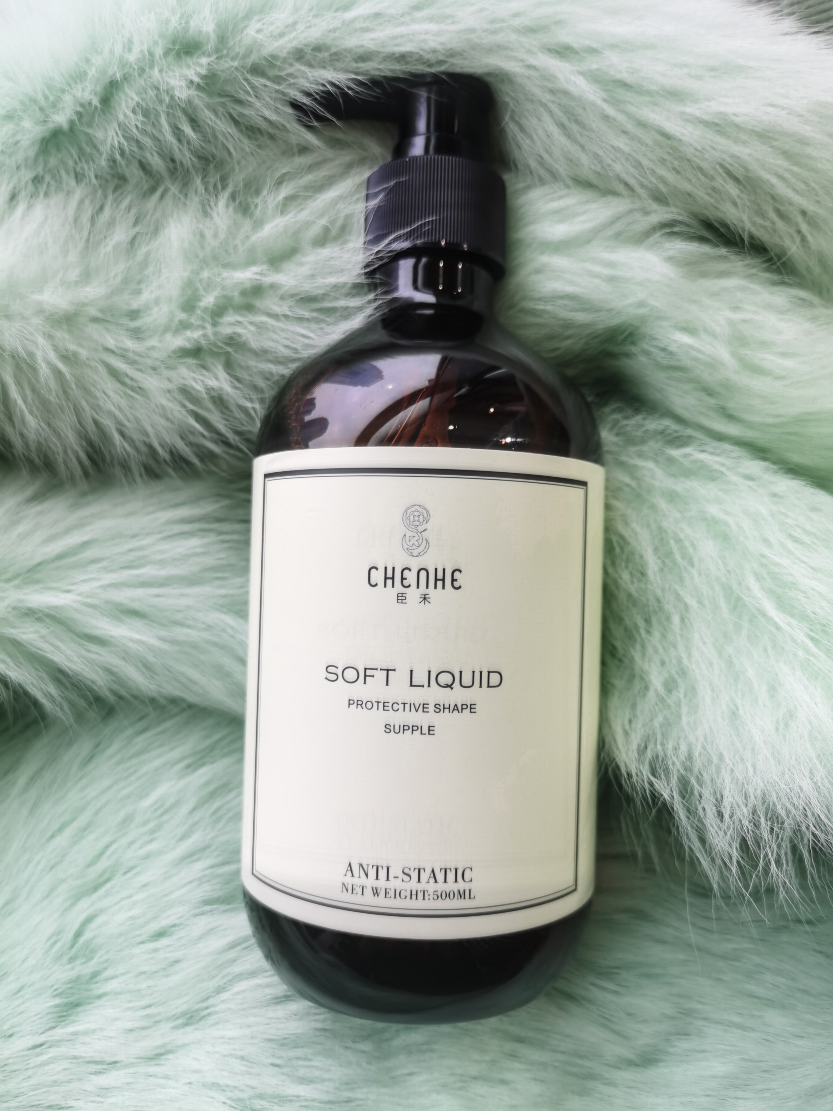 臣禾柔顺护形防静电洗衣液9001921400