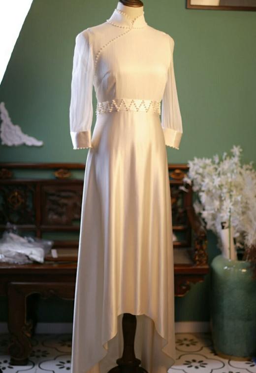 荷言HEYEN 东方美人【明星同款】重磅真丝+手工钉珠+蕾丝贴片手工旗袍 商品图2