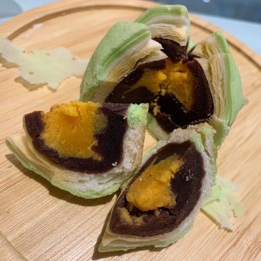 「限时团购」豆沙蛋黄荷花酥 4枚 不同于蛋黄酥的咸蛋黄流沙 商品图0