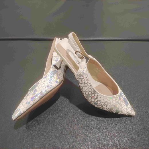 lfgj jeans bk203幻彩小牛皮割纹女凉鞋 商品图8