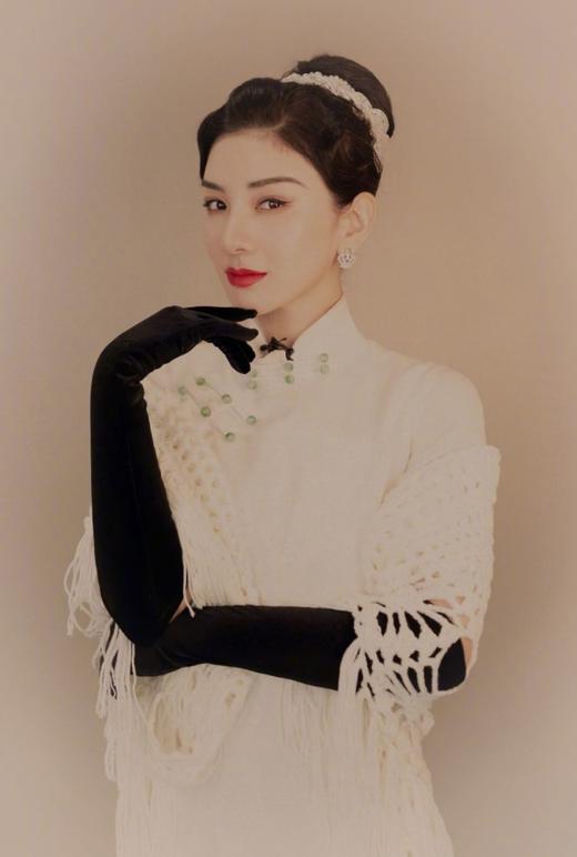 荷言HEYEN 霜露白【明星同款】白色格纹罗绿色玉石扣手工旗袍 商品图1