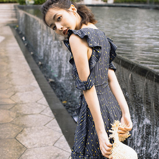 皇家丽美衣女士连体保守显瘦遮肚泳衣YN2809 商品图3