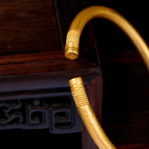 宫匠造办 十朝十美宫镯 明·国色天香黄金手镯 商品图4