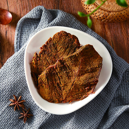 【休闲食品】唯新 60g原切五香/酱香牛肉干 商品图1