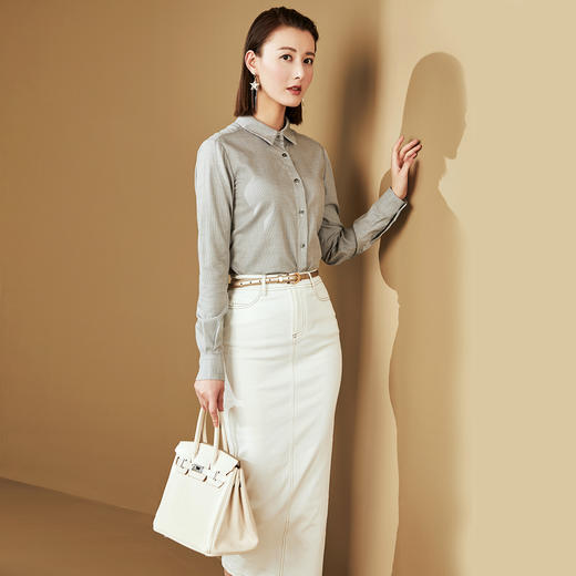 “女霸总衬衫”JG134864T1XC 颈袖添香新款OL衬衫修身时尚千鸟格衬衣女式衬衫（四季可穿） 商品图3