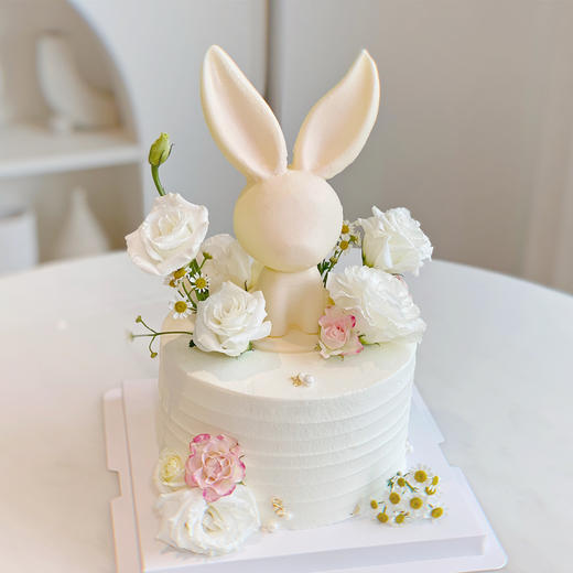 花园兔 · 应季鲜花奶油蛋糕 （奶油霜抹面） 商品图1