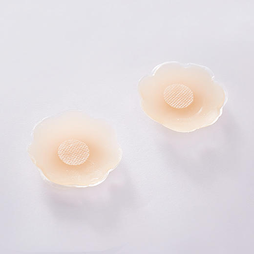 弗利少女乳贴 肤色花瓣型硅胶胸贴 食品级牙胶 防露点 可重复使用 商品图4