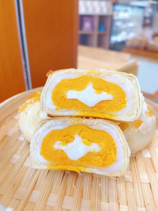 酸奶奶酪蛋黄酥 商品图0