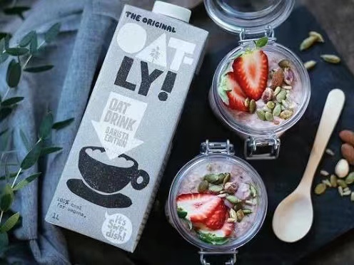从无人问津到燕麦奶上市第一股，OATLY是如何风靡全球的？