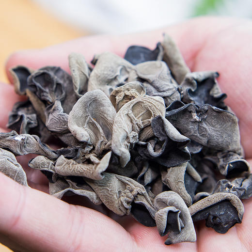 KL 黑龙江 齐齐哈尔 有机小秋耳  肉质肥厚  口感爽滑   无根无杂质 商品图4