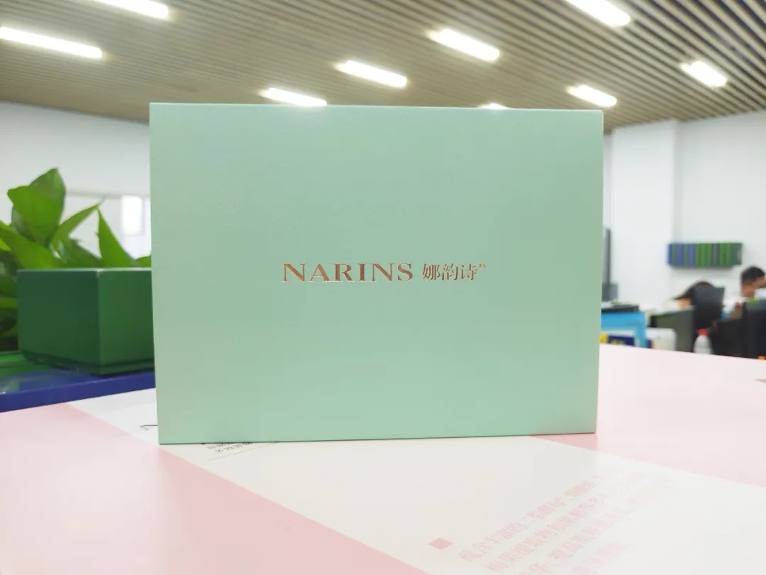 不到半年入驻2000+化妆品店，他靠什么吸引百强连锁？