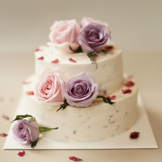 玫瑰荔枝双层鲜花蛋糕 商品图0