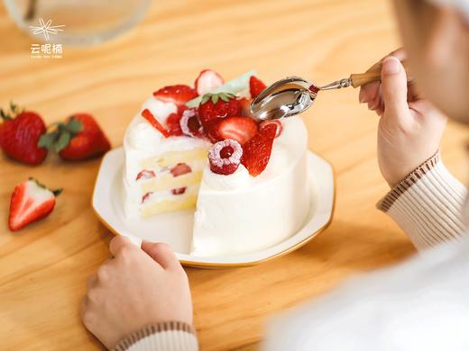 莓莓满满奶油鲜莓蛋糕 商品图2