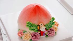 大寿桃祝寿款：再大就不精致了哟，夹心依然是满满的新鲜水果夹心，侧面装饰是韩式都是裱花