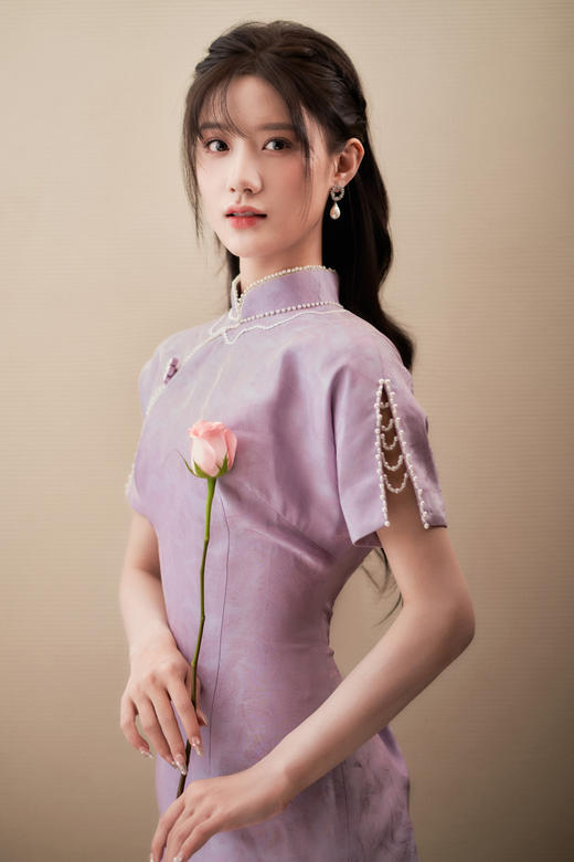 【明星同款】荷言HEYEN 珠嬛赋 紫色羽毛提花真丝手工旗袍 商品图7