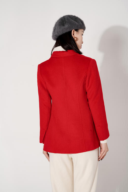 臣禾短款扣带西装式呢外套9214010176 商品图3