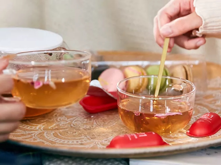 在美妆集合店卖茶饮，一年销售几千万，这是什么新模式？