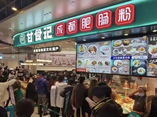 凭一碗肥肠粉，这个品牌年卖出500万份，他怎么做到的？