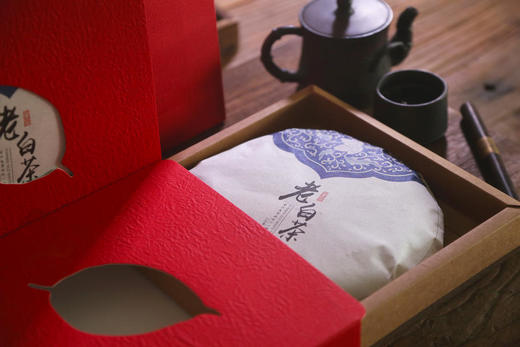 【珍藏老白茶】 150年古树 古六大茶山之一 蛮砖老白茶 2015年制茶料 357克/饼 商品图2