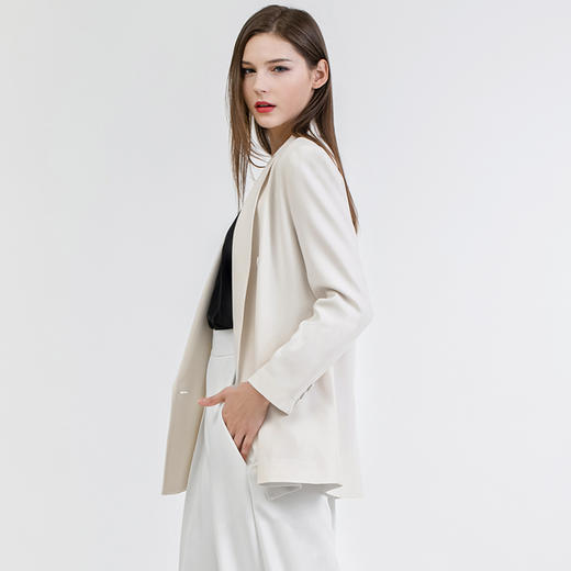 LIZZY 2024春夏老钱风简约通勤男友风阔版型西装外套7461 商品图3