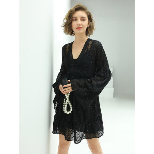 COCOBELLA璀若星河优雅提花亮片连衣裙女遮肉V领长袖娃娃裙FR88 商品图4