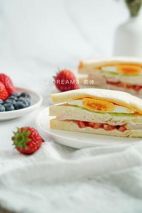 半份鸡蛋鸡肉三明治（早8点后可取）