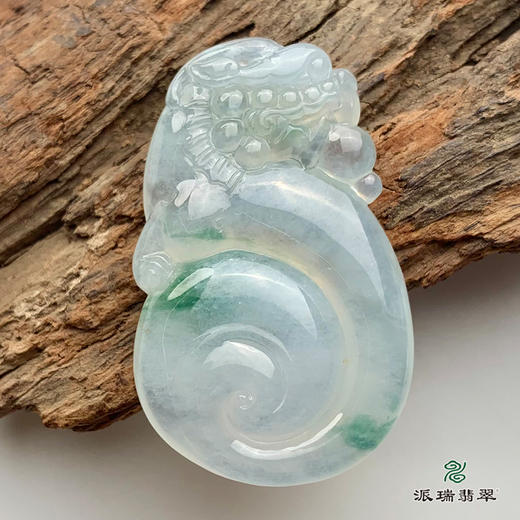 派瑞翡翠 翡翠挂件 糯冰种 飘绿花 商品图0
