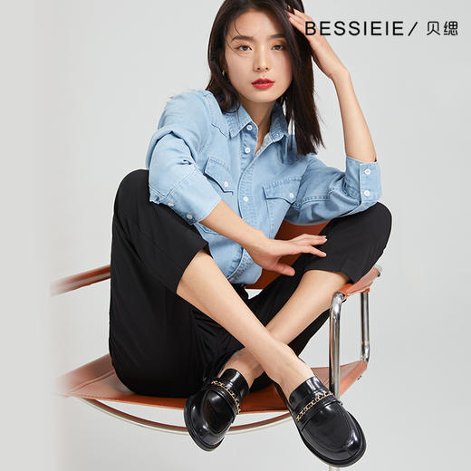 【七月福利】}BESSIEIE英伦风链条扣一脚蹬乐福鞋单鞋 商品图1