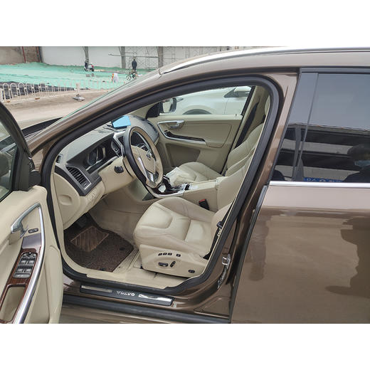 沃尔沃 XC60 (进口） T5 智雅版 【长租-北京】 商品图7