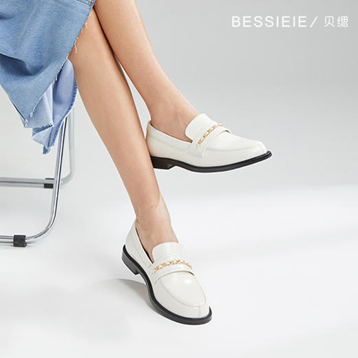 【七月福利】}BESSIEIE英伦风链条扣一脚蹬乐福鞋单鞋 商品图5