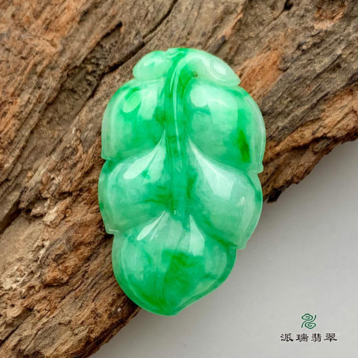 派瑞翡翠 翡翠挂件 糯种 绿色 商品图0