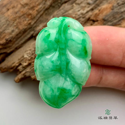 派瑞翡翠 翡翠挂件 糯种 绿色 商品图2