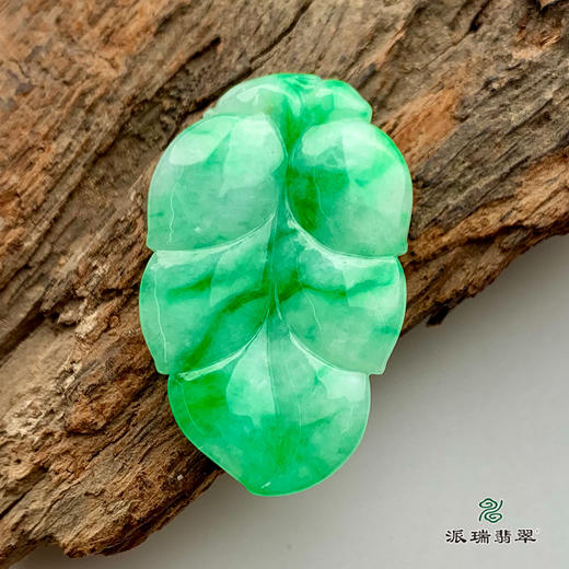 派瑞翡翠 翡翠挂件 糯种 绿色 商品图4