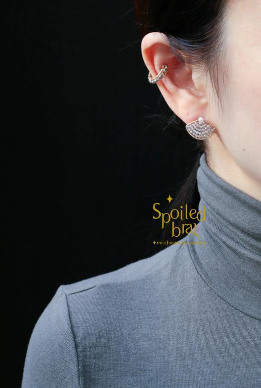 SpoiledBrat Jewelry 斜长石/尖晶石/铁矿石/堇青石扇形耳钉 商品图4