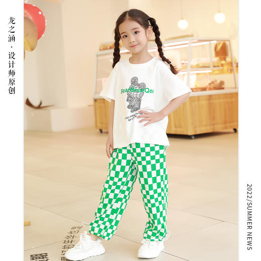【直播大爆款】龙之涵亲子款棋盘格冰丝裤  防蚊裤  潮款套装T恤 网红款 央视主持人周洲老师直播间大爆款 商品图3