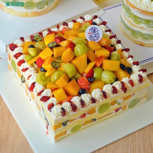 2磅什锦杂果蛋糕  重量级选手杂果蛋糕 满足所有爱水果朋友的喜好（蛋糕需提前6小时下单，不接急单）【页面往下拉，有尺寸和口味选择】 商品图1