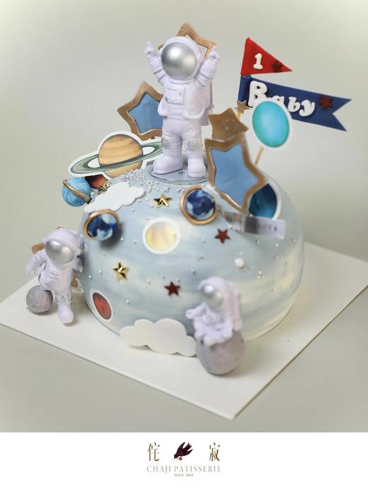 宇航员蛋糕（上面玩偶沉，单独带）（外面颜色白奶调色） 商品图1