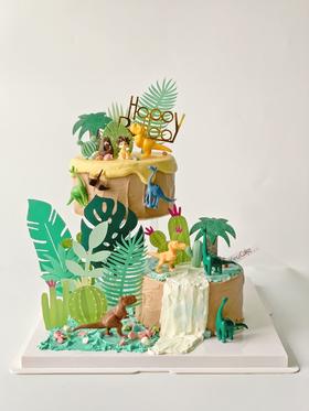 悬浮裸蛋糕 - 侏罗纪