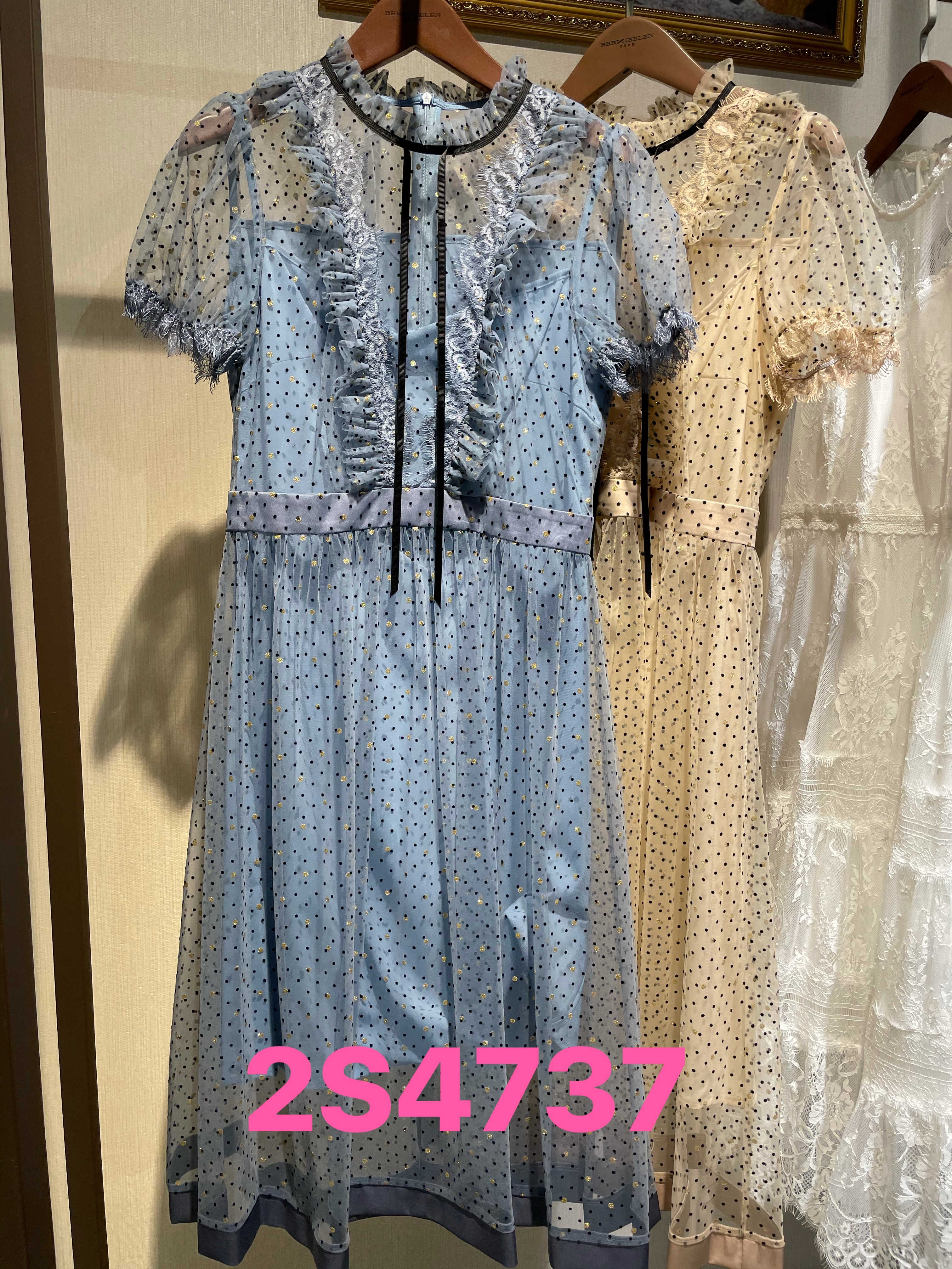 2s4737 密合色,蓝灰色连衣裙