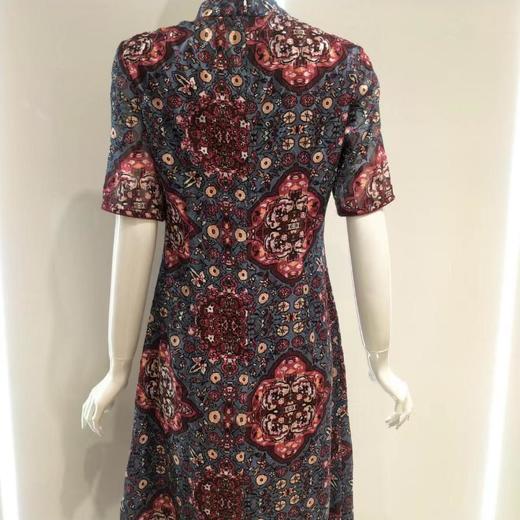 南3 荣萍女装碎花连衣裙 商品图1