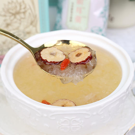 三朵银花 银耳姐姐 燕窝银耳羹*1提 红枣枸杞银耳汤15克*6包/盒 商品图4