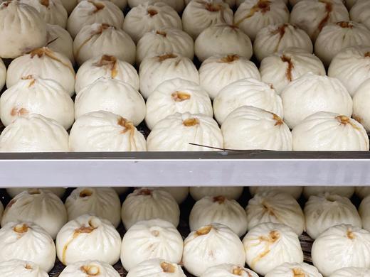 【大师面点】金元宝特色爆汁小肉包 馅料饱满 纯手工包制 商品图1