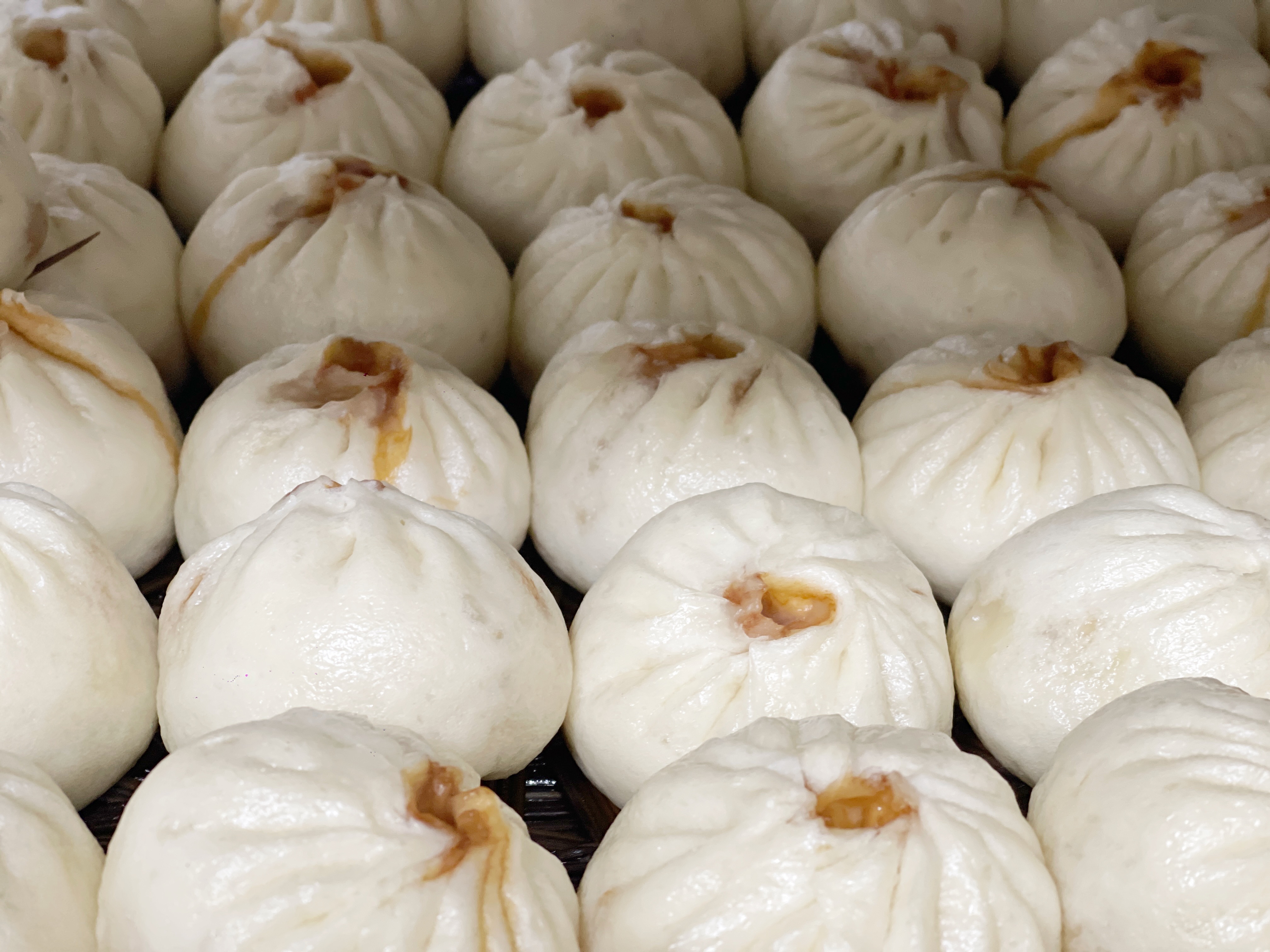 【大师面点】金元宝特色爆汁小肉包 馅料饱满 纯手工包制