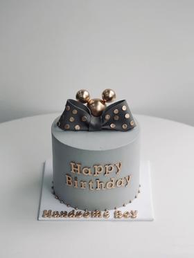 绅士（蝴蝶结，提前3天预订）