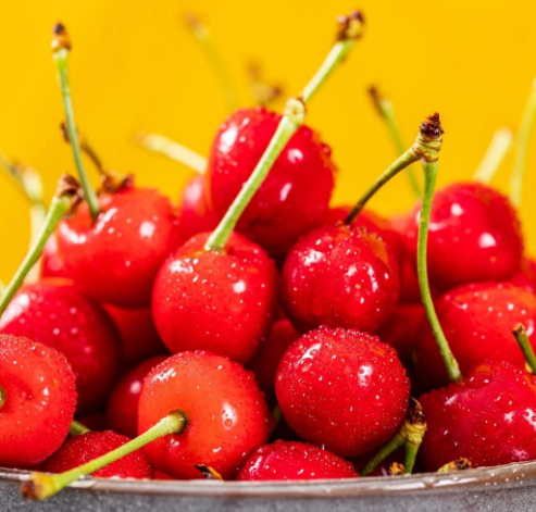 露天爱心樱桃,砂蜜豆大樱桃,核小肉厚,清甜爽脆,大自然的馈赠,果期